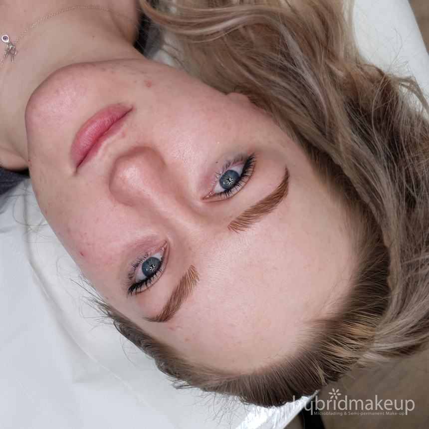 Feather Brows 8937876